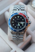 Rare gents seiko kinetic Pepsi diver