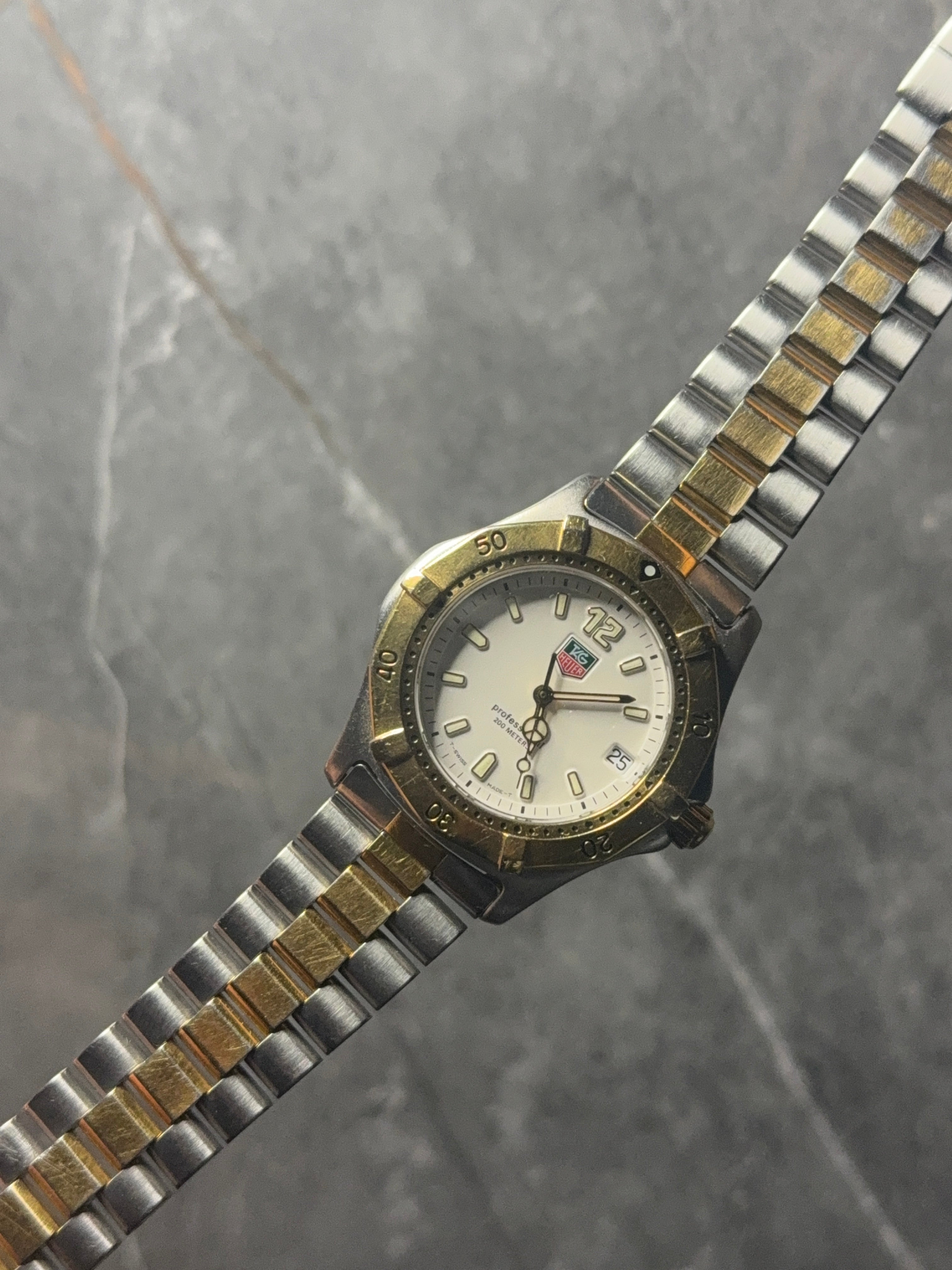 2DCE57AB-02D2-4691-88A7-