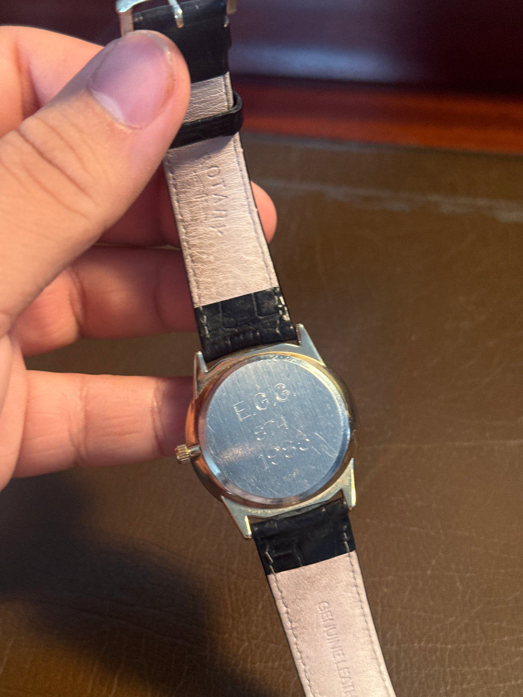 Vintage quartz rotary dress watch